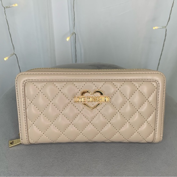 Love Moschino wallet tan with gold hardware - Picture 4 of 4